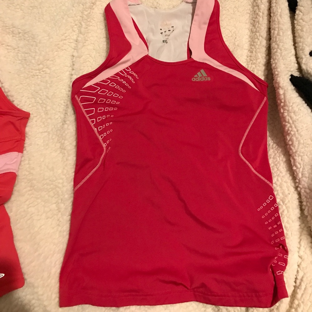 Workout top bundle - Picture 2 of 4